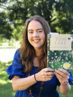 Katrina Roe from RRL holding up a copy of the book, Tom Lake by Ann Patchett