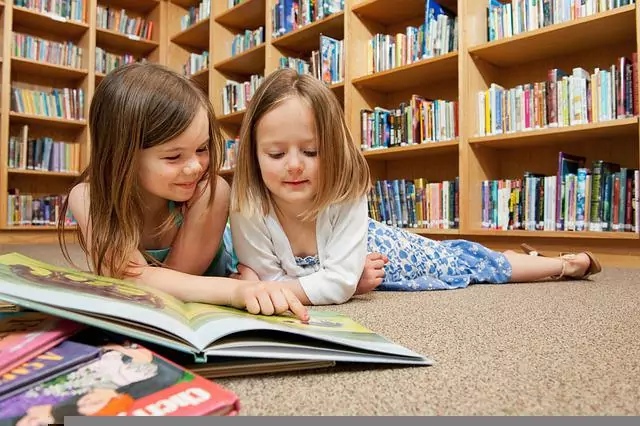 Girls reading